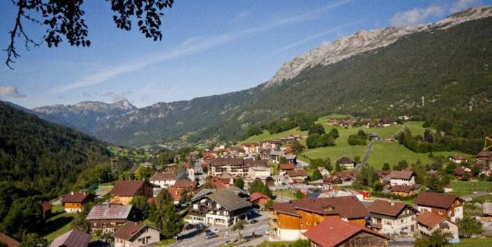 Hotel Les Aravis Saint-Jean-de-Sixt Exterior photo