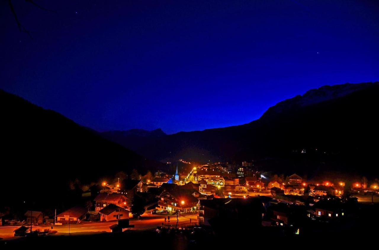 Hotel Les Aravis Saint-Jean-de-Sixt Exterior photo