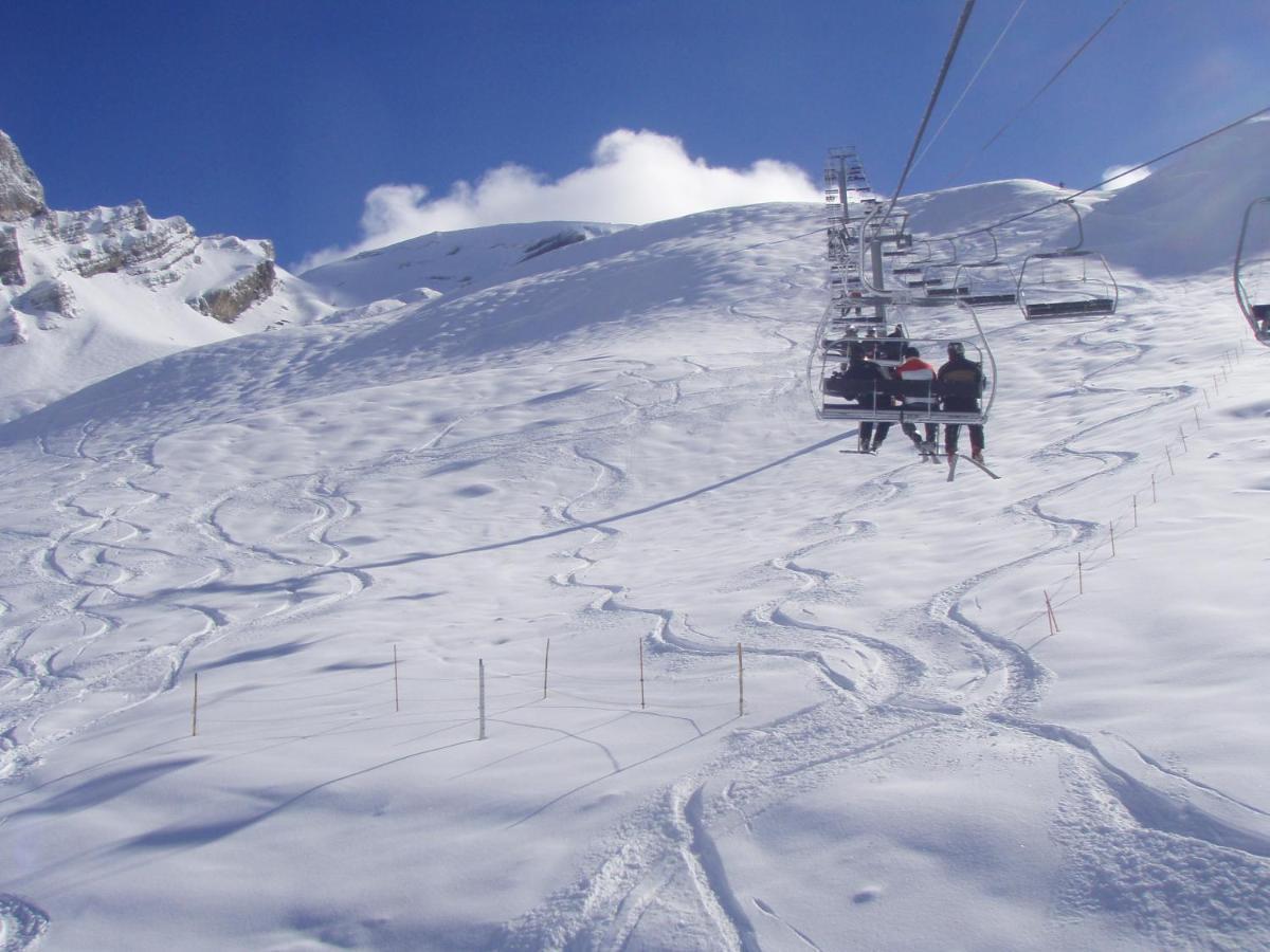 Hotel Les Aravis Saint-Jean-de-Sixt Exterior photo